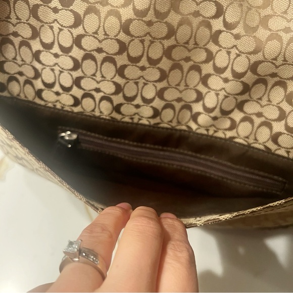 Coach Messenger Bag Brown Khaki - Picture 9 of 17